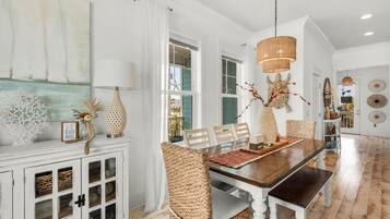 House, Multiple Beds (Just Beachy) | Dining