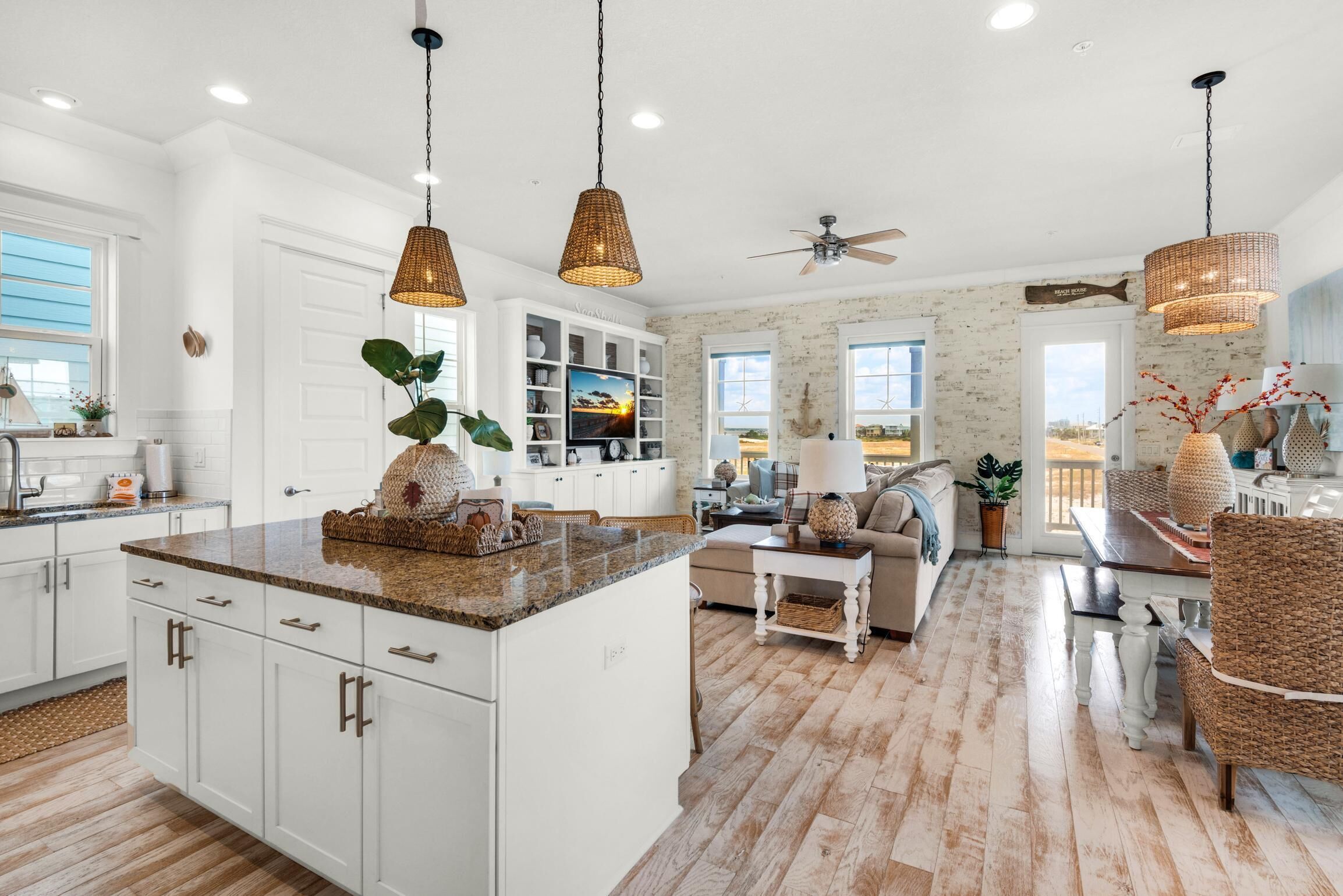 House, Multiple Beds (Just Beachy) | Living area