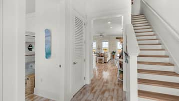 House, Multiple Beds (Just Beachy) | Interior