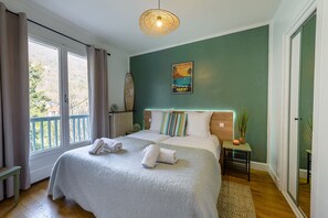 4 habitaciones, tabla de planchar con plancha y wifi gratis 