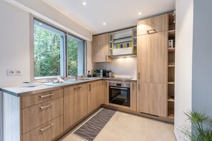 Fridge, microwave, oven, dishwasher