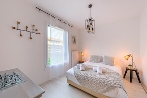 2 chambres, fer et planche à repasser, accès au Wi-Fi (inclus)