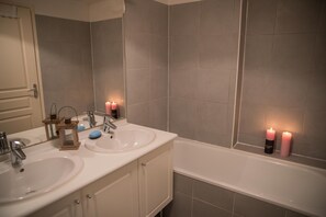 Haartrockner, Handtücher