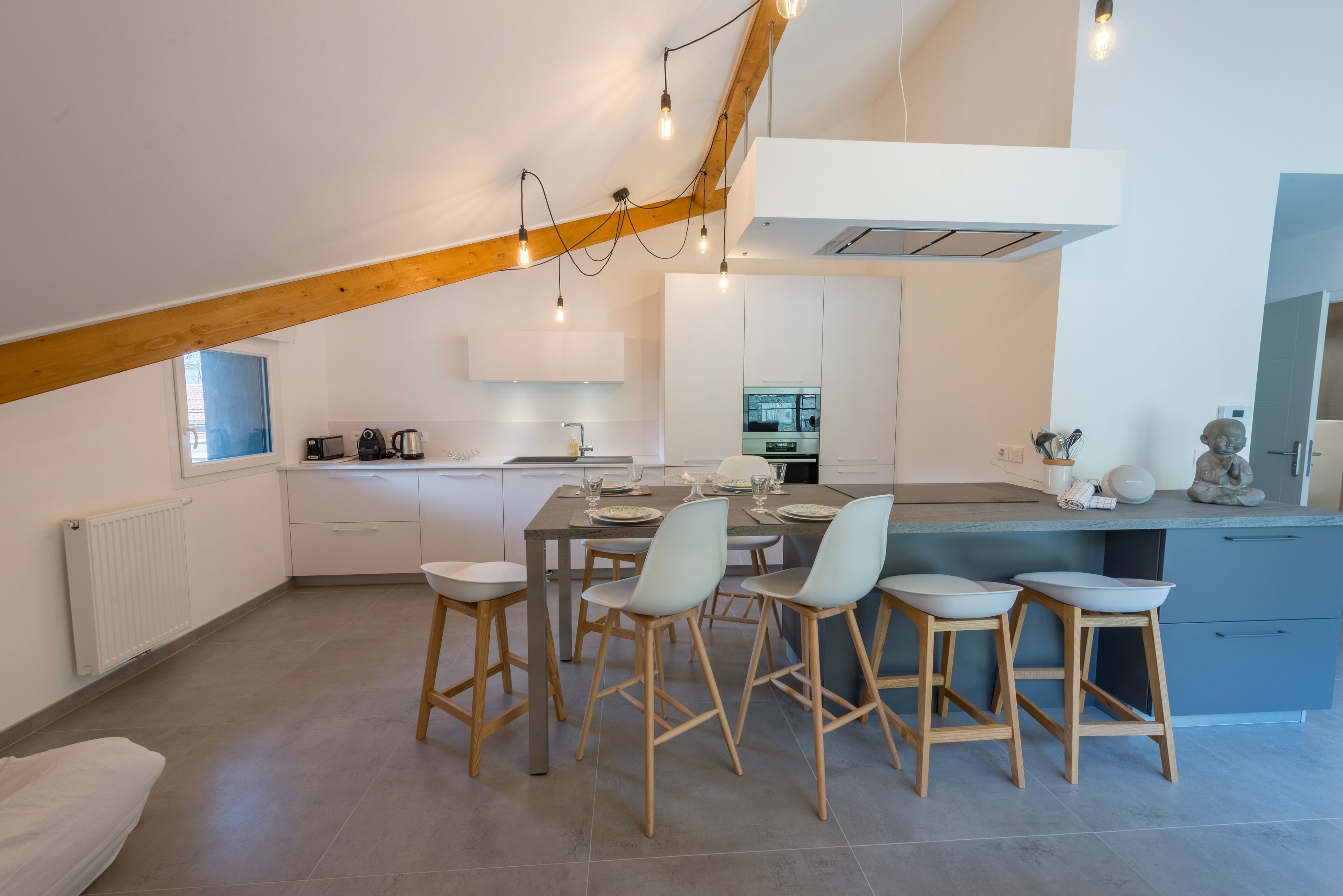 Réfrigérateur, micro-ondes, four, lave-vaisselle