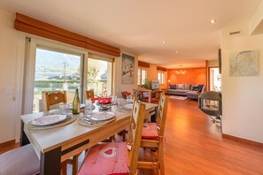 تناول الطعام