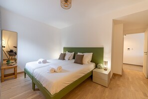 1 غرفة نوم ومكواة/لوح كي وواي فاي مجانًا وملاءات أسرّة