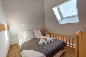 5 Schlafzimmer, Bügeleisen/Bügelbrett, kostenloses WLAN, Bettwäsche