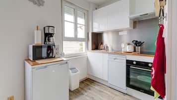 Réfrigérateur, micro-ondes, four, lave-vaisselle