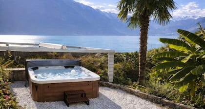 Luxury Lakeview Villa near Interlaken | A/c âą Hot Tub âą Sauna