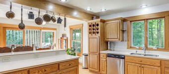 Fish, Unplug & Unwind! Countryside Plymouth Home