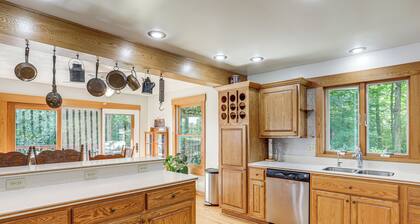 Fish, Unplug & Unwind! Countryside Plymouth Home