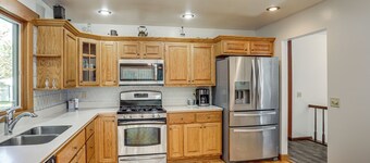 Fish, Unplug & Unwind! Countryside Plymouth Home