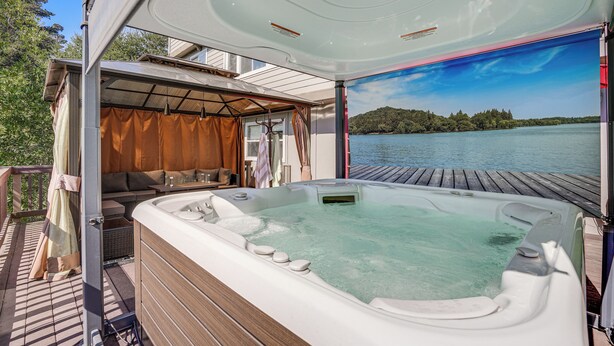 Unclassified image, 1 of 30, button - Mtn Views & Hot Tub: 4,300-Sq-Ft Oakland Retreat (Oakland)