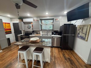 Microwave, oven, stovetop, dishwasher