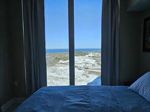 2 chambres, fer et planche Ă repasser, accĂšs Ă Internet, literie fournie