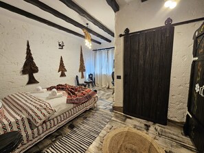 Premium kamer, uitzicht op bergen | Bedden met traagschuimmatrassen, een kluis op de kamer