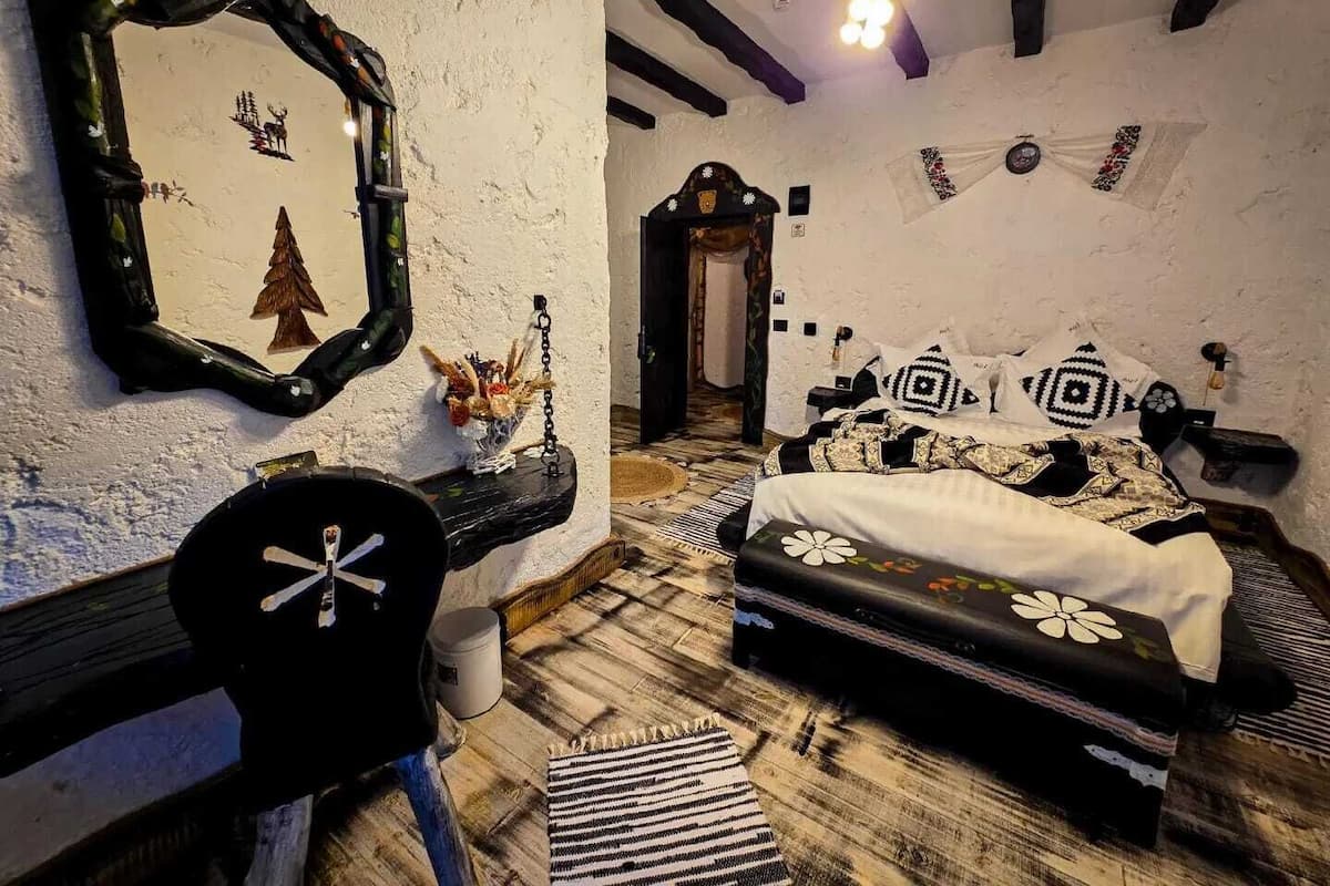 Memory foam beds, in-room safe, individually decorated