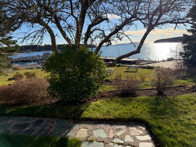 Port Clyde Village 5 bedroom water front home