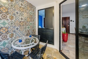 Dining - Fully Equipped Apartments Just Steps From Barra Beach and Barra Lighthouse - Csfs (Salvador)