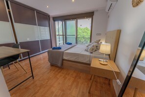 2 makuuhuonetta, silitysrauta/-lauta, internet, vuodevaatteet