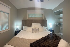 4 bedrooms, iron/ironing board, free WiFi, bed sheets