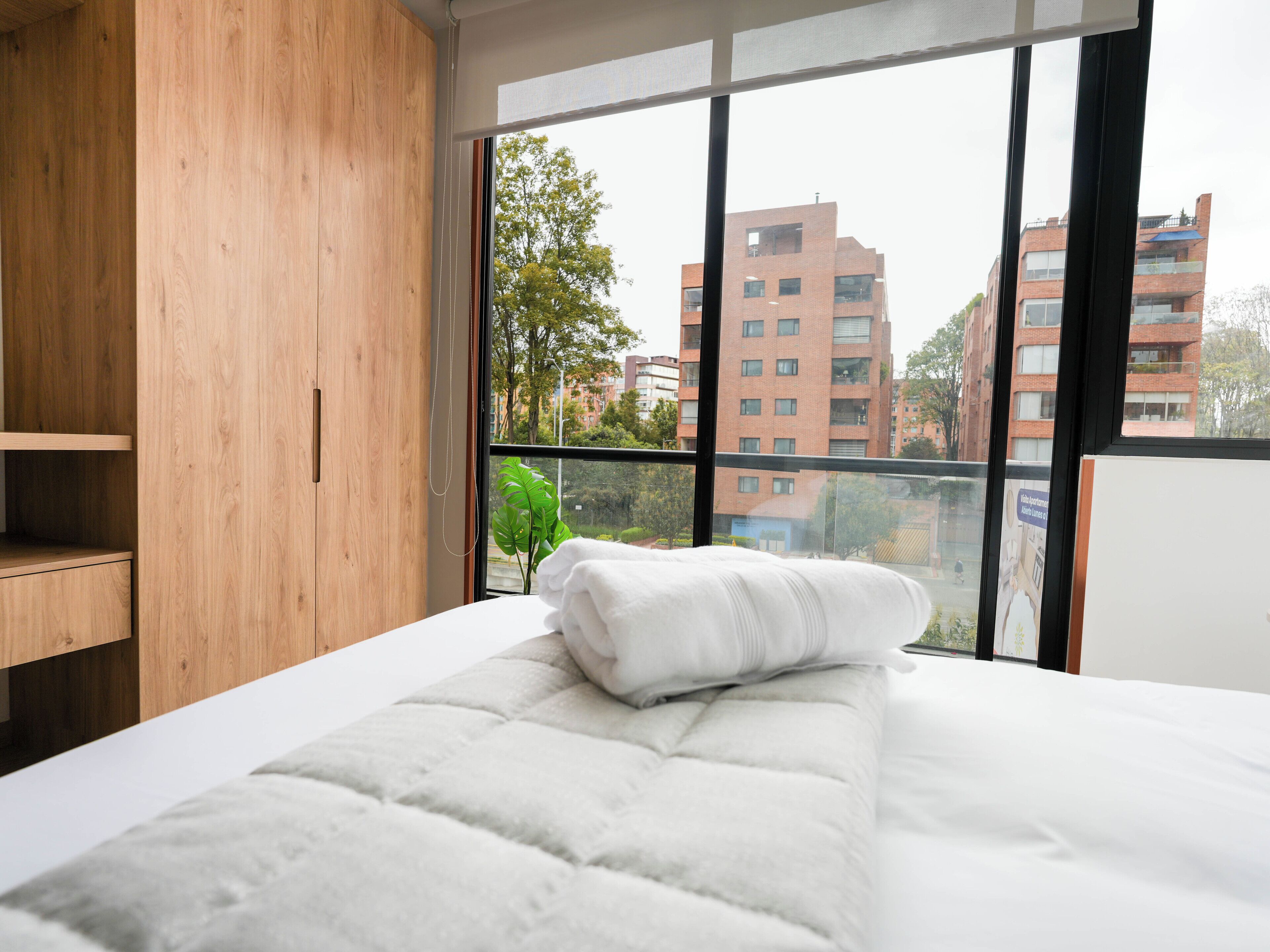 Junior Studio | In-room safe, blackout curtains, iron/ironing board, free WiFi