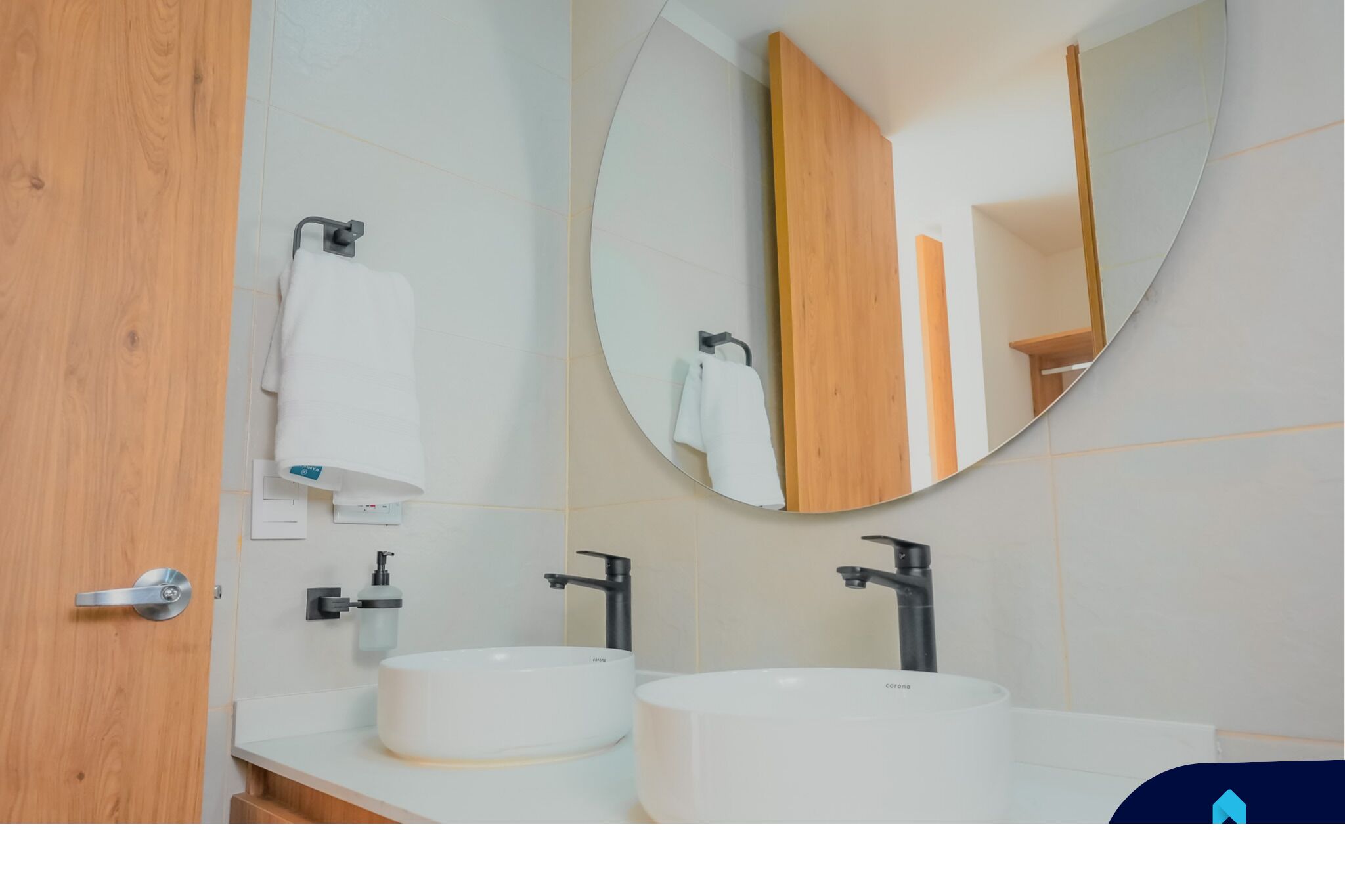 Appartement Familial, vue ville | Salle de bain