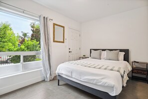 2 bedrooms, desk, iron/ironing board, travel cot