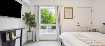 Serene 2-bedroom apartment with AC and W/D in San Jose.