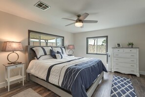 2 عدّة غرف نوم ومكتب وواي فاي وملاءات أسرّة