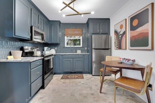 Fully Remodeled & Absolutely Charming 50's Bungalow in the Heart of Franklin TN!
