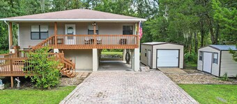 Charming 1-bedroom condo in cool Crystal River with AC