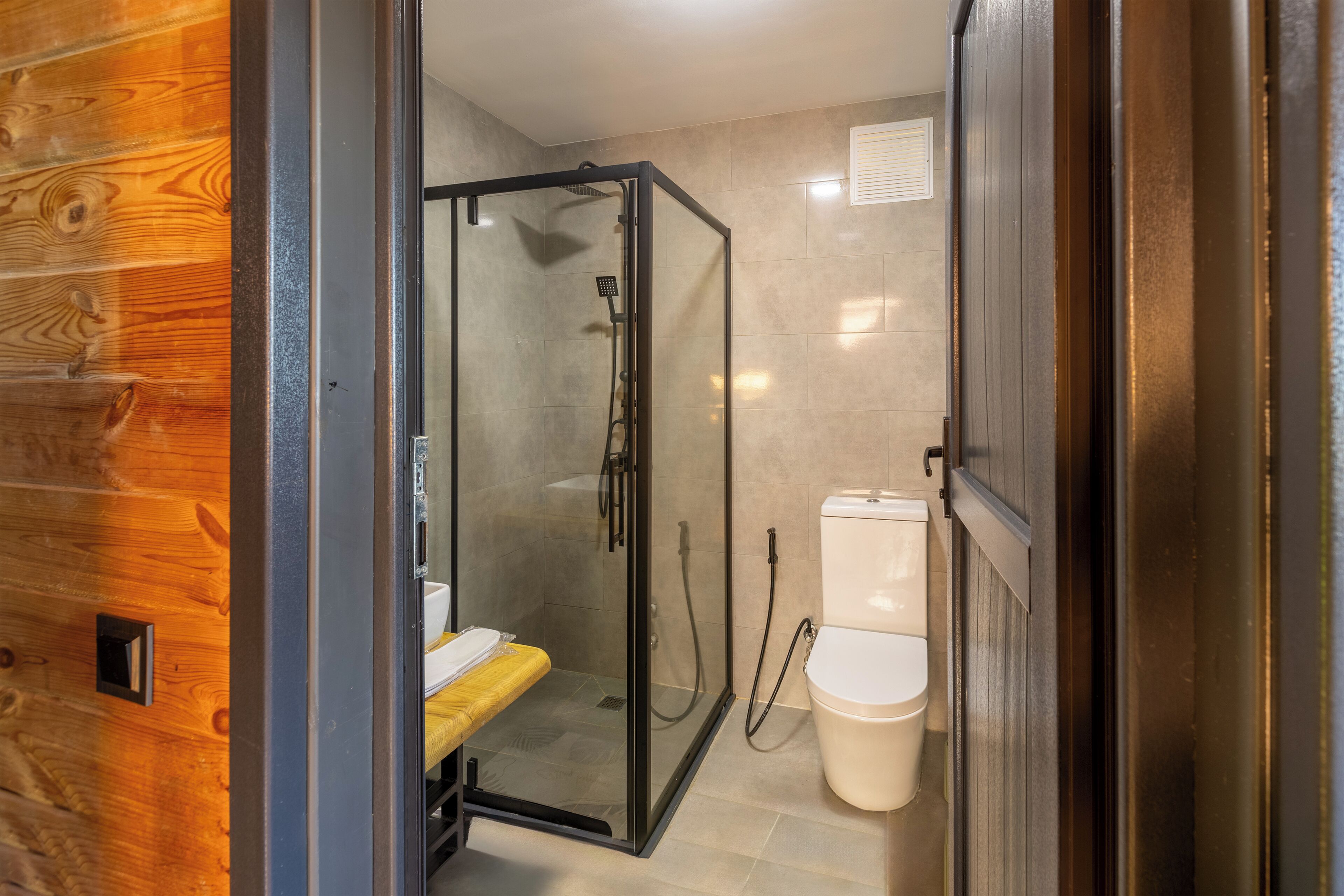 Deluxe Bungalow, Mountain View | Bilik Mandi | Kelengkapan dandanan diri percuma, pengering rambut, selipar, sabun 