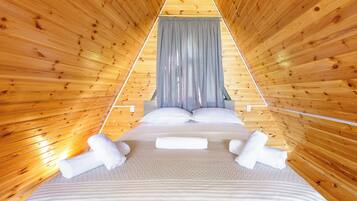 Deluxe Bungalow, Mountain View | Free WiFi