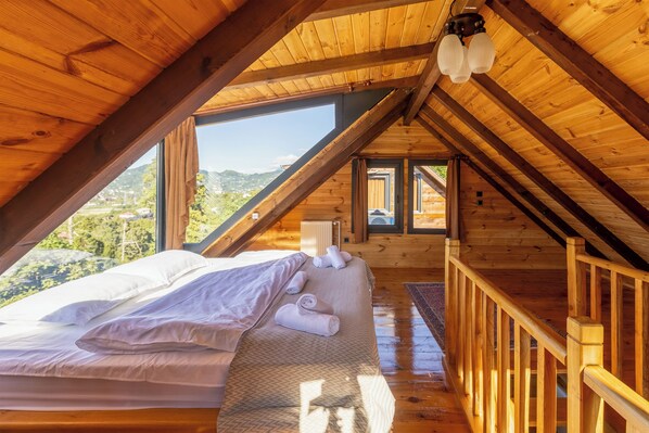 Deluxe Bungalow, Mountain View