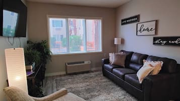 Smart TV, DVD player