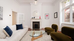 TV connectée, cheminée