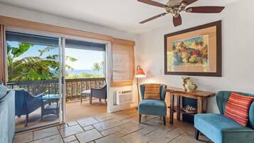 Condo, 3 Bedrooms, Ocean View | Living area