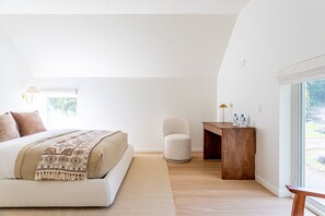 3 Schlafzimmer, Schreibtisch, Bügeleisen/Bügelbrett, Reisekinderbett