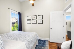 1 bedroom, iron/ironing board, internet, bed sheets
