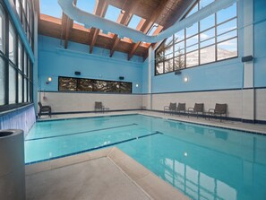 Pool - Christmas week 2-bedroom condo with pool & hot tubs in the Marriott Streamside (Vail)