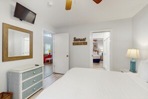 2 bedrooms, WiFi, bed sheets