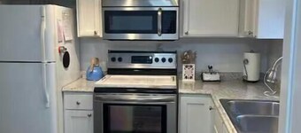 Furnished 2 bed, 1.5 bath, fenced patio condo