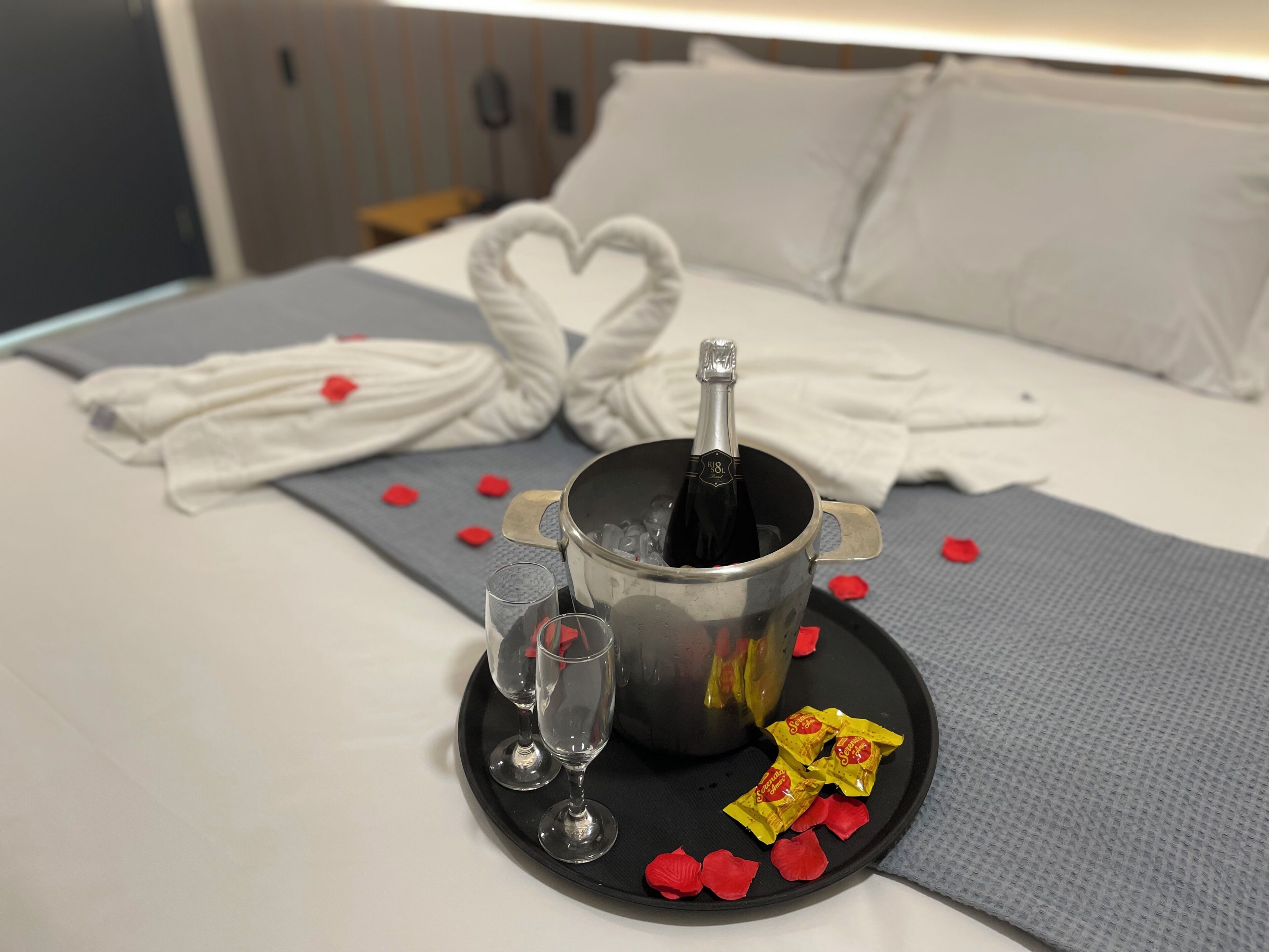 منطقة تناول الطعام للأزواج