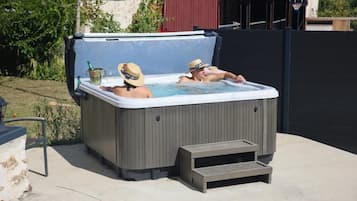 室外 SPA 浴缸