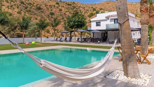 Era del Puerto Totalán by Ruralidays