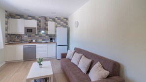 Télévision, table de tennis de table