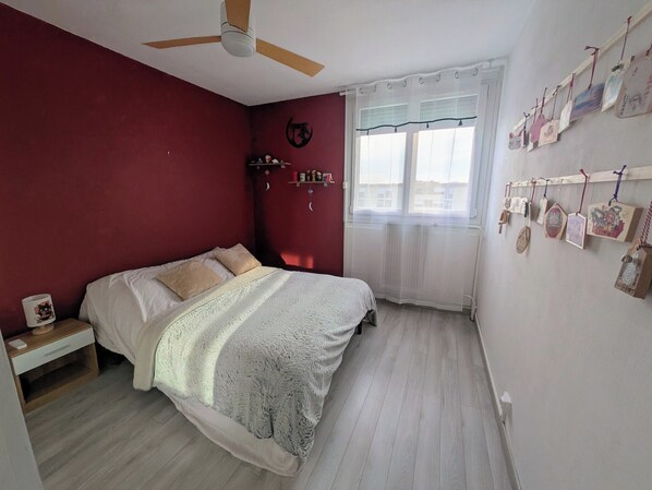 3 bedrooms, WiFi, bed sheets