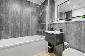 Unclassified image, 5 of 62, button