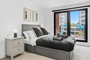 2 chambres, fer et planche Ă repasser, Wi-Fi, literie fournie